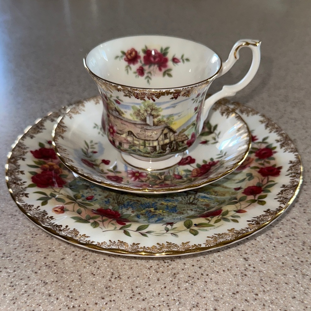 Royal Albert Four Seasons Series SPRING Country Scenes 3 piece set Teacup plates